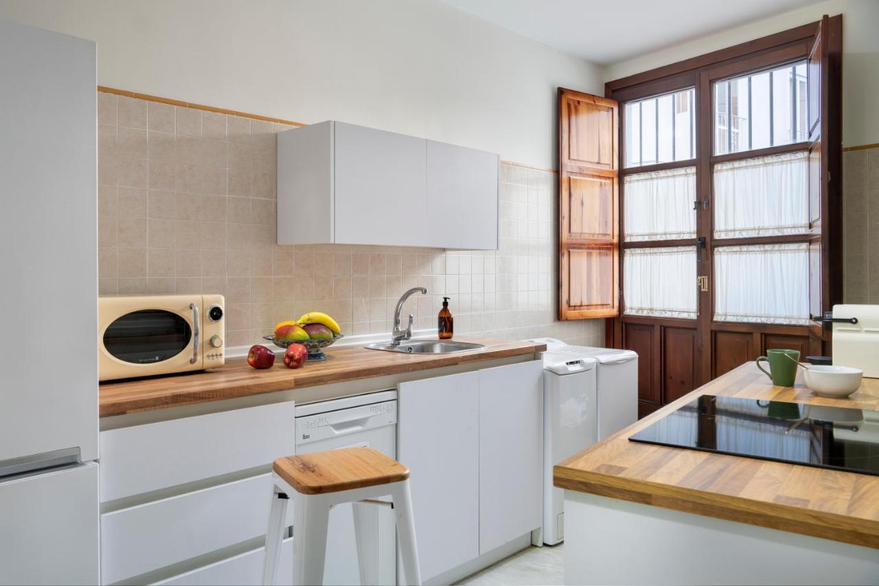 Monkeys Apartments Alameda Sevilla Bagian luar foto